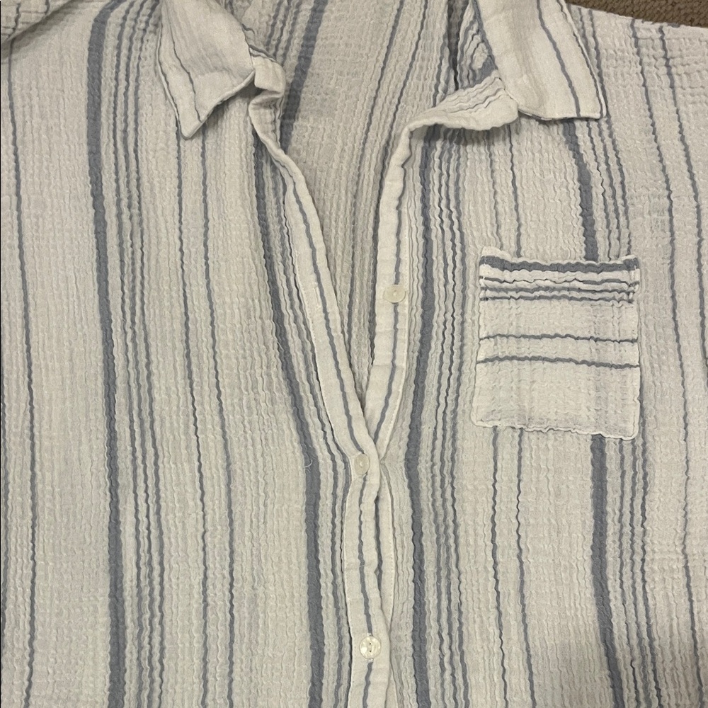 Kona Sol Casual White and Blue Striped Shirt - Picture 4 of 8